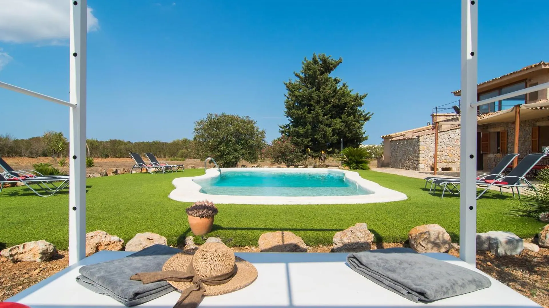 Country house Finca Can Mel Buger